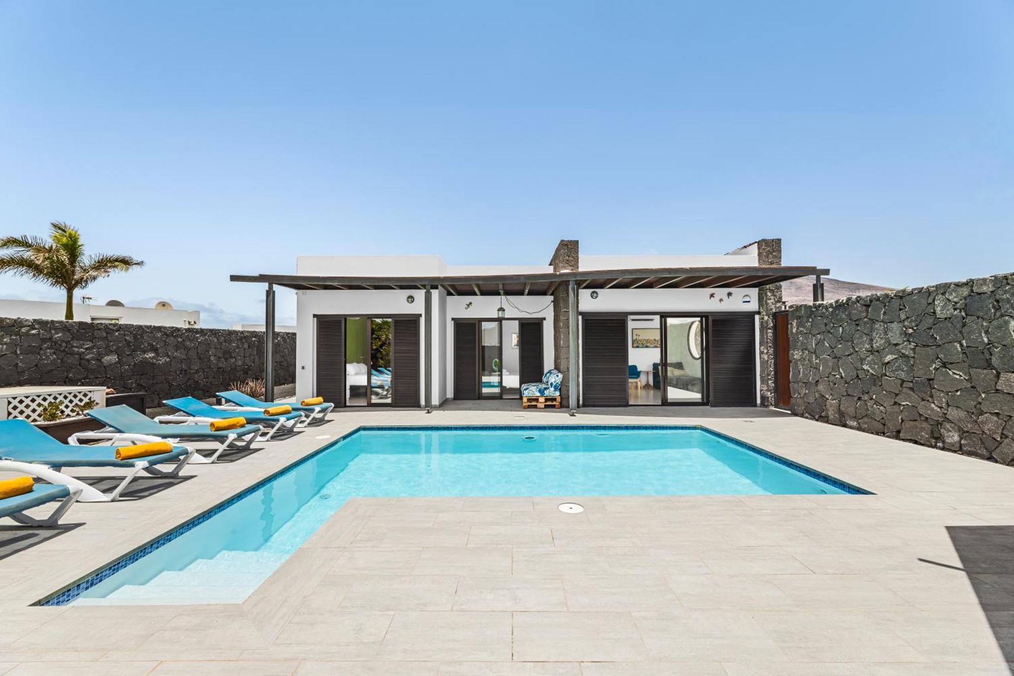 3 Bedroom Villa With Private Pool Close To Papagayo Beach Playa Blanca  Exterior photo